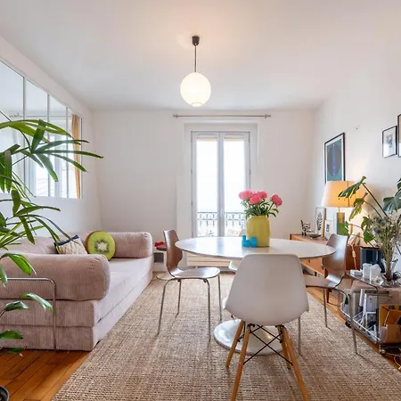 דירה Above Montmartre With Views, Light And Quiet